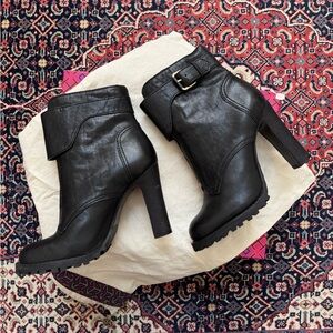 Elegant Black Women's Ankle Boots